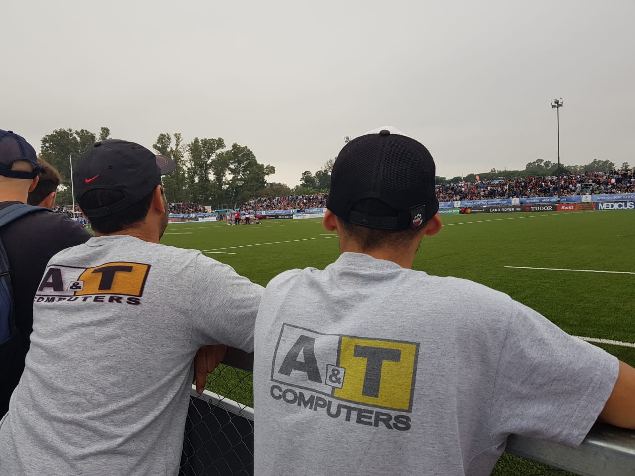 Equipo de AyT Computers